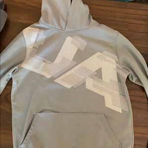 Under Armour Boys Sweatshirt size YLG